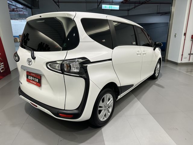 SIENTA 1.8  第5張相片
