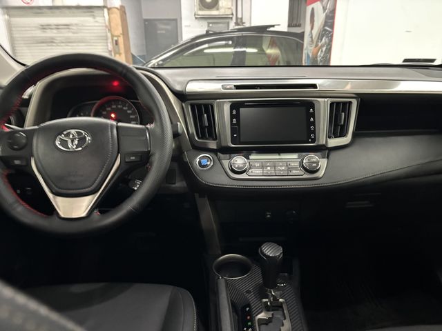 RAV4 2.0  第6張相片