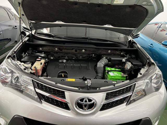RAV4 2.0  第10張相片