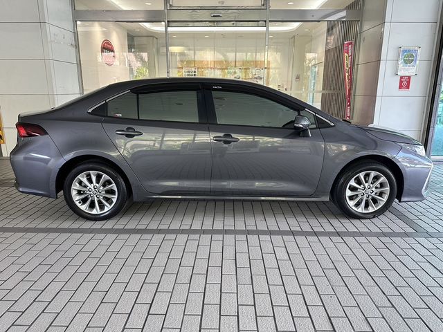 ALTIS 1.8  第4張相片