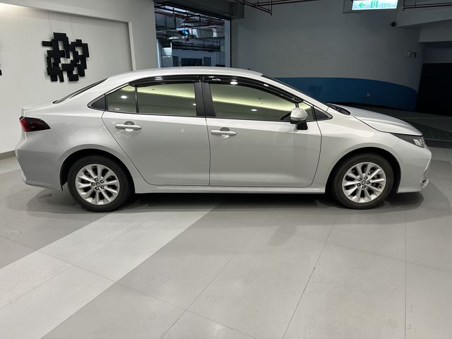 ALTIS 1.8  第4張相片