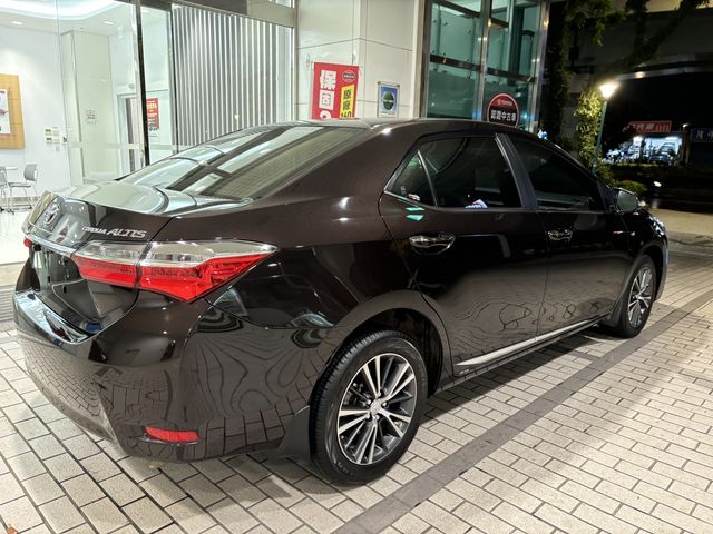 ALTIS 1.8  第5張相片