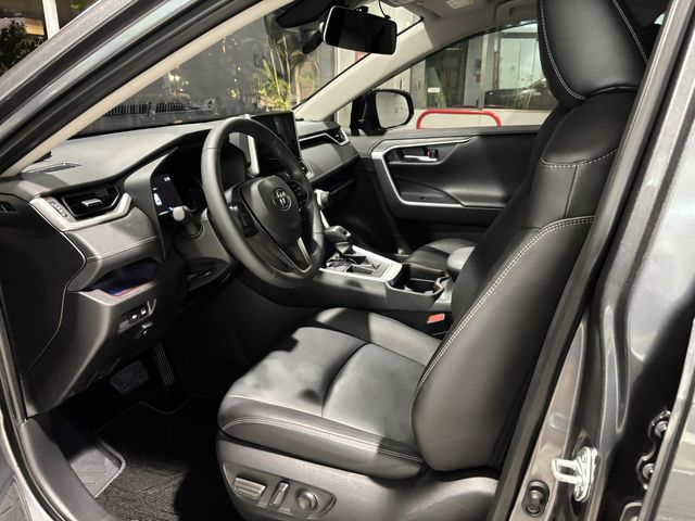 RAV4 2.0  第8張相片