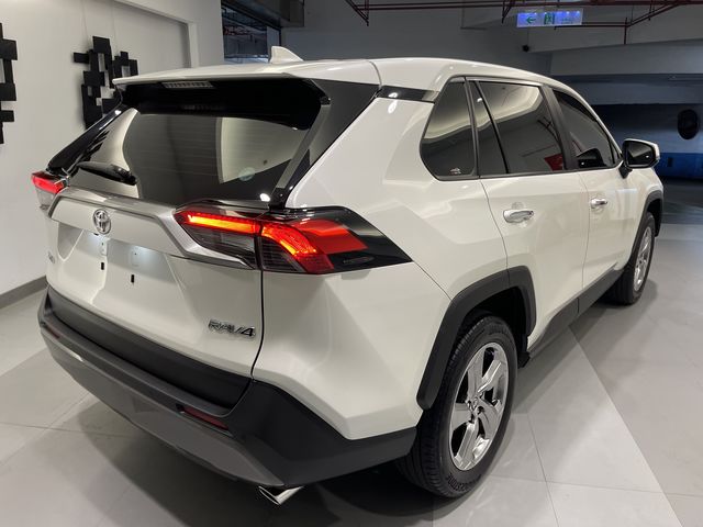 RAV4 2.0  第5張相片