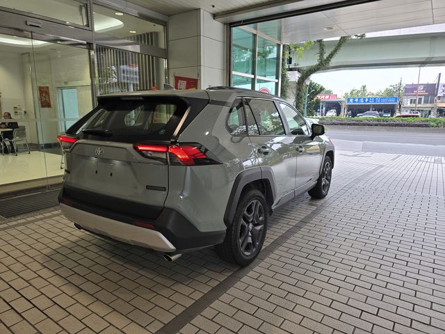 RAV4 2.0  第5張相片