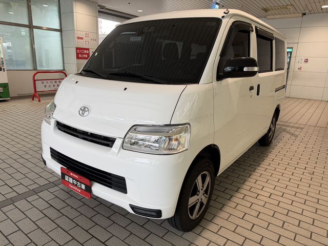 TOWN ACE VAN 5人  第1張相片
