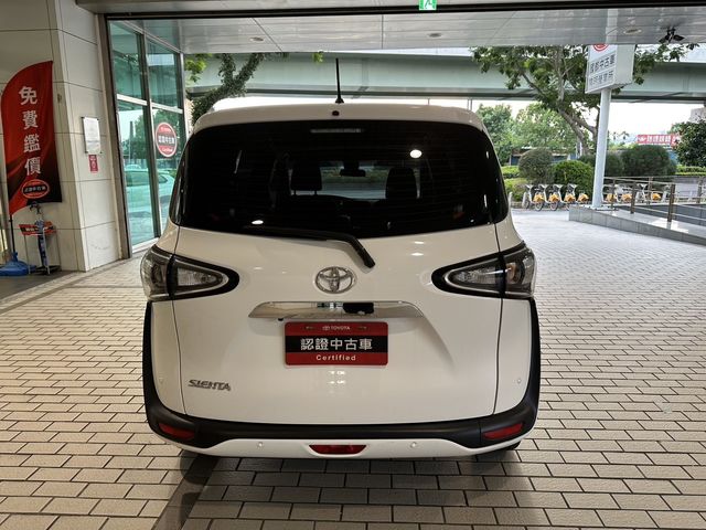 SIENTA 1.8  第6張相片