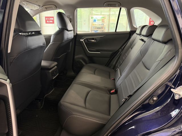 RAV4 2.0  第9張相片