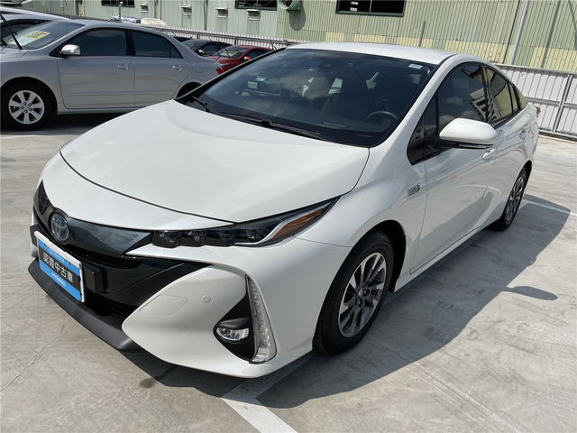 Toyota 豐田prius Phv 中古車的價格 Findcar 找車網