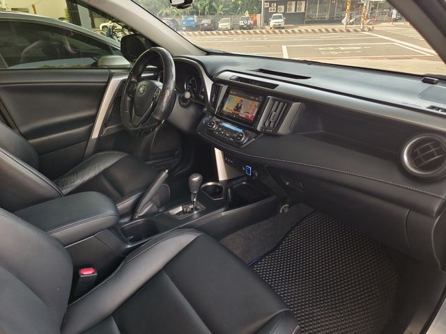 RAV4 2.5 HV  第10張相片