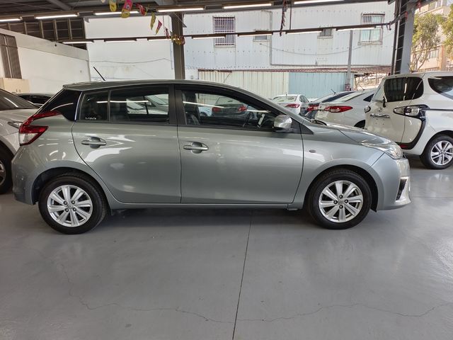YARIS 1.5  第4張相片