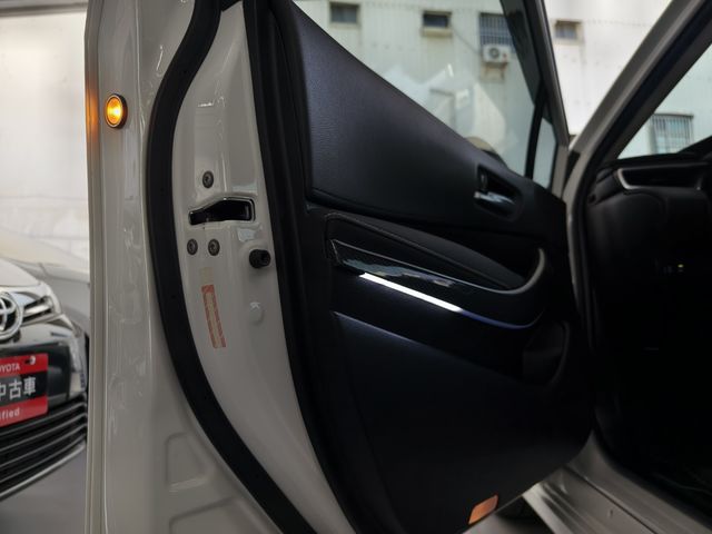 ALTIS 1.8  第10張相片