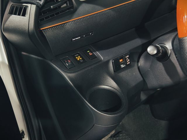 SIENTA 1.8  第10張相片