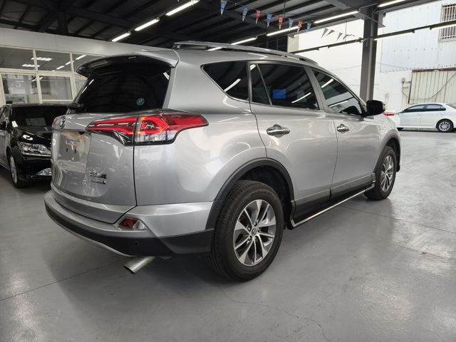 RAV4 2.5 HV  第5張相片