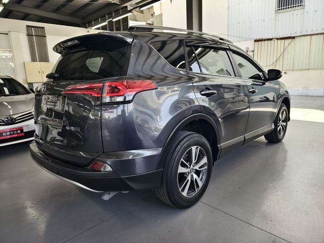 RAV4 2.5  第5張相片