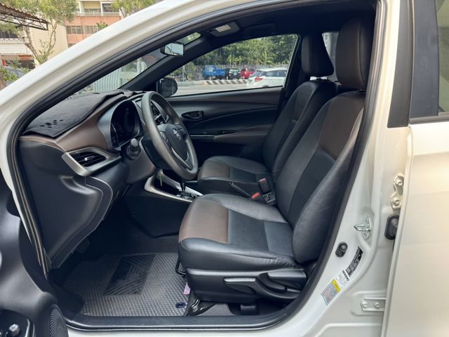 YARIS 1.5  第8張相片