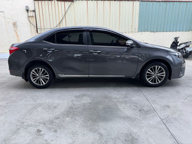 ALTIS 1.8  第4張相片