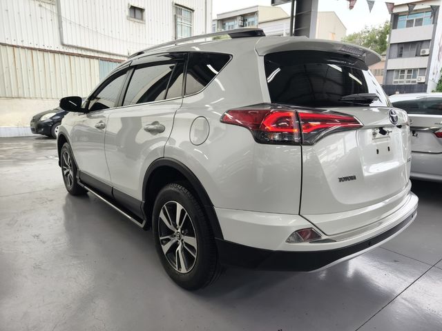 RAV4 2.0  第6張相片