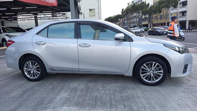 ALTIS 1.8  第4張相片