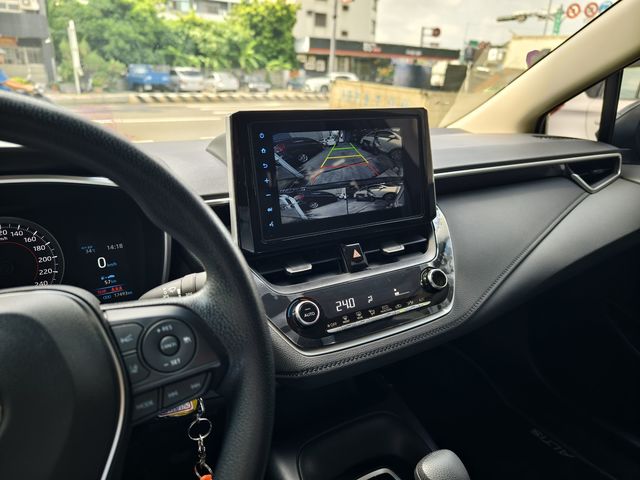 ALTIS 1.8  第10張相片