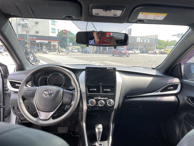 YARIS 1.5  第7張相片
