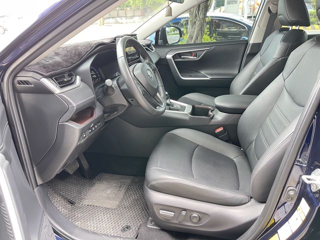RAV4 2.0  第8張相片