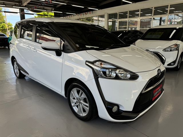 SIENTA 1.8  第6張相片