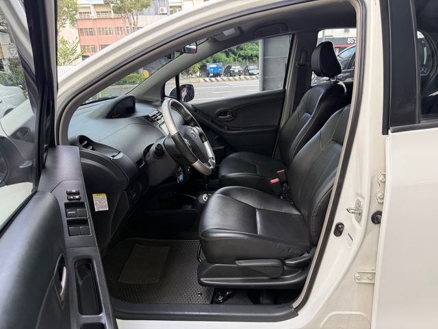 YARIS 1.5  第7張相片