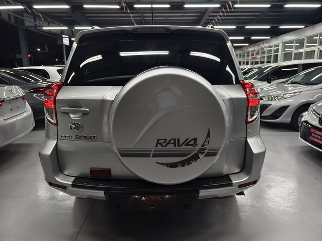 RAV4 2.4 2WD  第6張相片