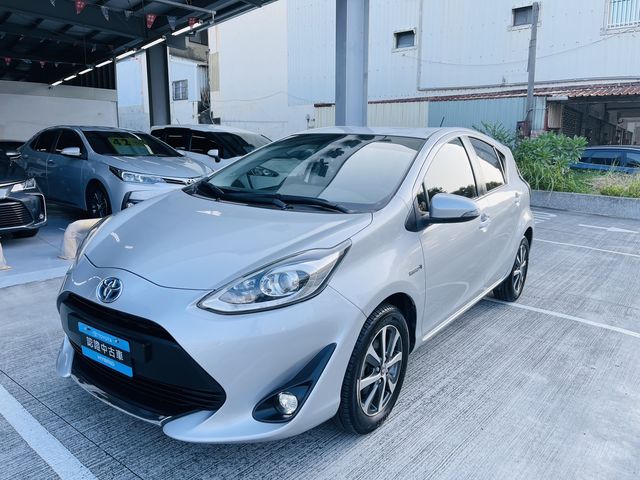 PRIUS C 1.5  第1張相片