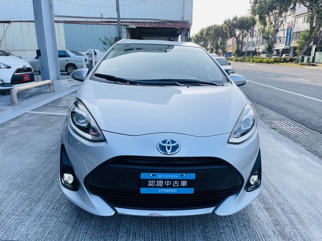 PRIUS C 1.5  第2張相片