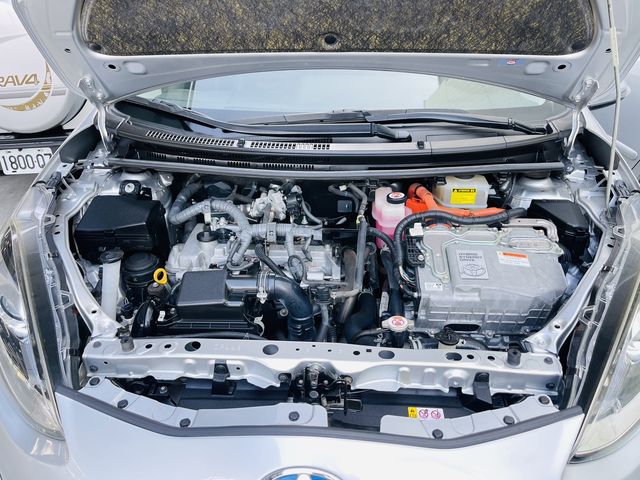 PRIUS C 1.5  第10張相片
