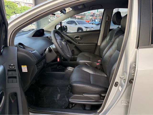 YARIS 1.5  第8張相片