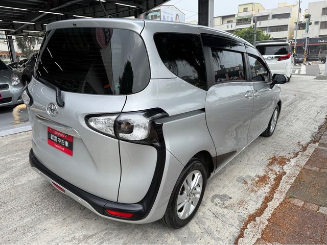SIENTA 1.8  第5張相片