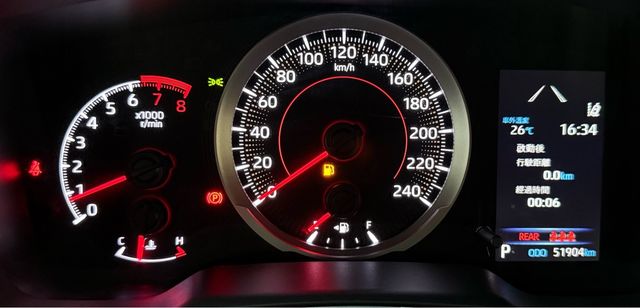ALTIS 1.8  第10張相片
