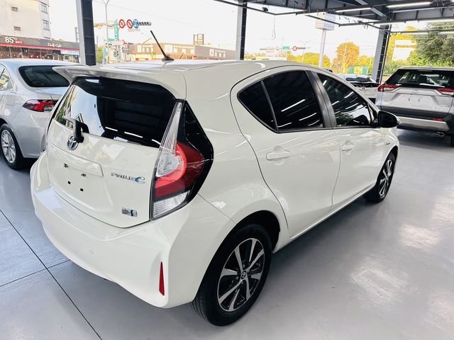 PRIUS C 1.5  第5張相片