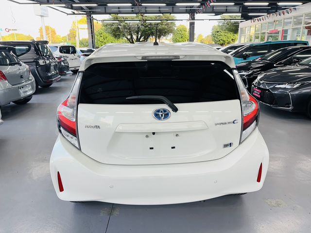 PRIUS C 1.5  第6張相片