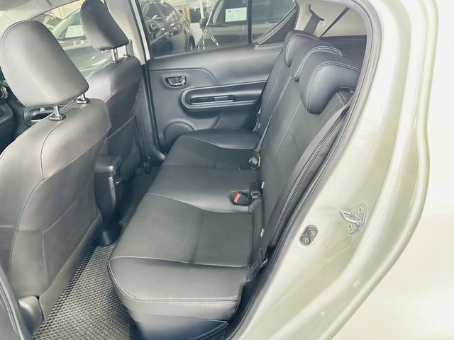 PRIUS C 1.5  第9張相片