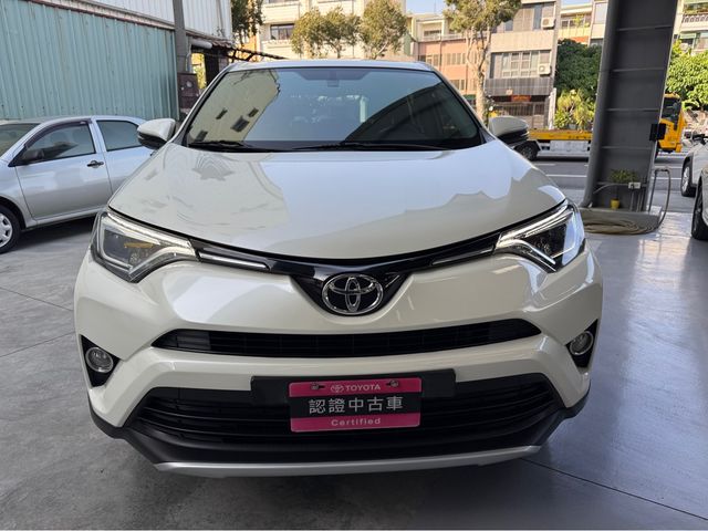 RAV4 2.0  第2張相片