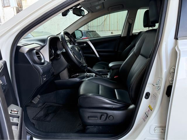 RAV4 2.0  第7張相片