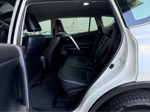 RAV4 2.0  第8張相片