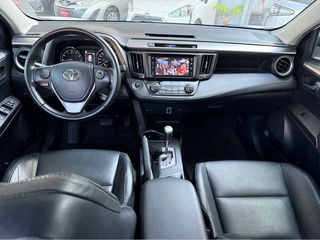 RAV4 2.0  第9張相片