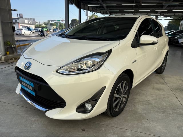 PRIUS C 1.5  第2張相片