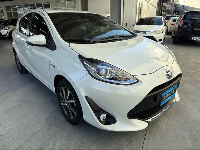 PRIUS C 1.5  第3張相片