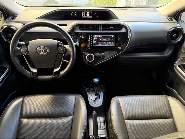 PRIUS C 1.5  第9張相片