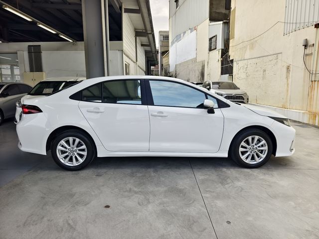 ALTIS 1.8  第4張相片