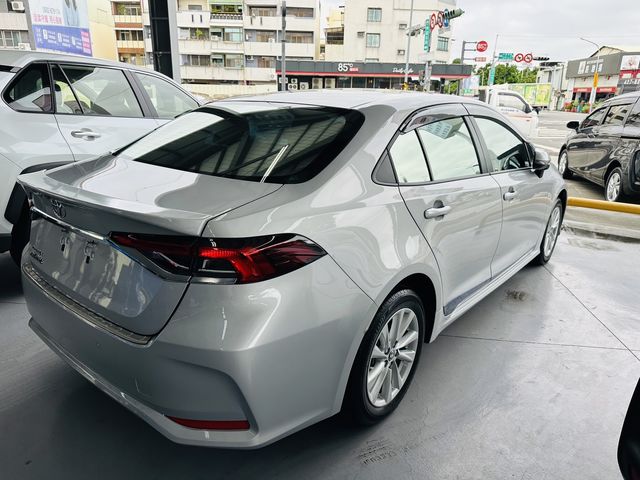 ALTIS 1.8  第4張相片