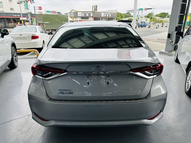 ALTIS 1.8  第5張相片