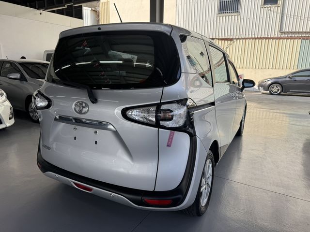 SIENTA 1.8  第4張相片