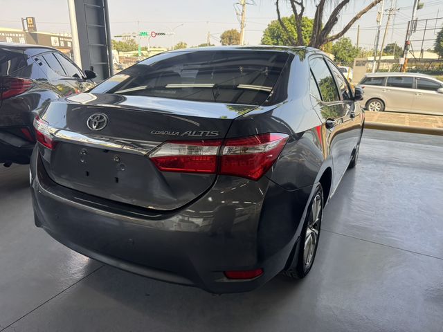 ALTIS 1.8  第4張相片